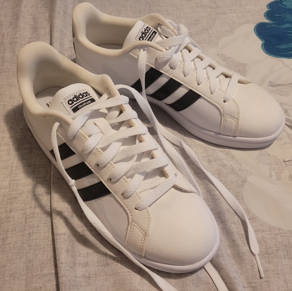Women's shoes